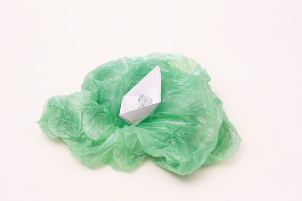 モーターなし折り紙ロボット、新型軟体型が実現