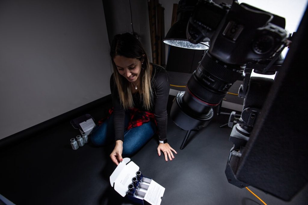 ロボット群制御の新手法：衝突回避を実現する自動化技術