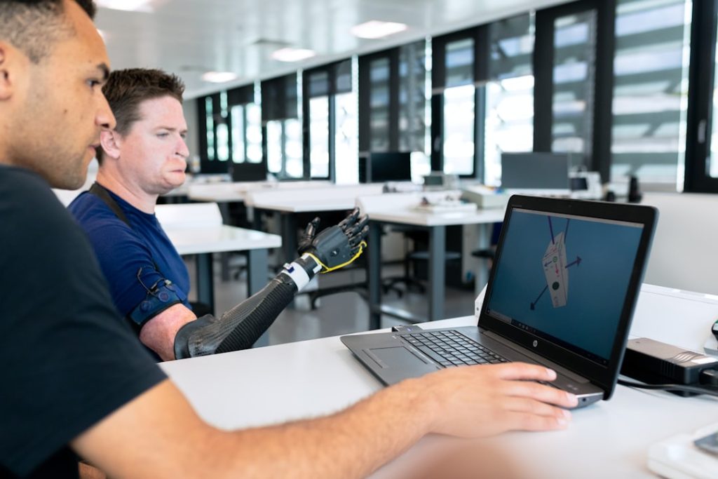 # AIロボット生産で大手企業提携