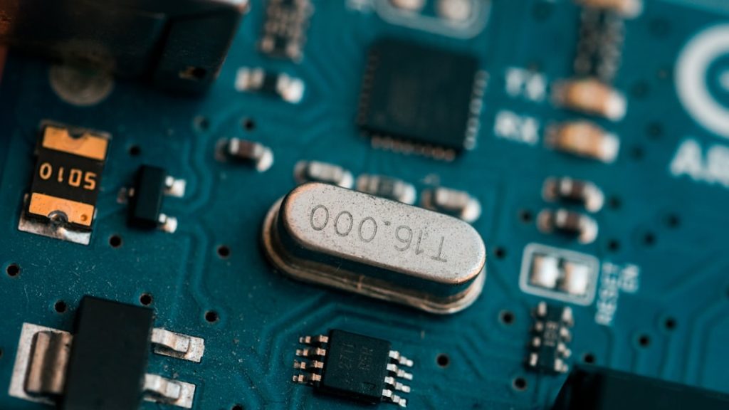 IoT・Industry 4.0向け新型マイクロコントローラ