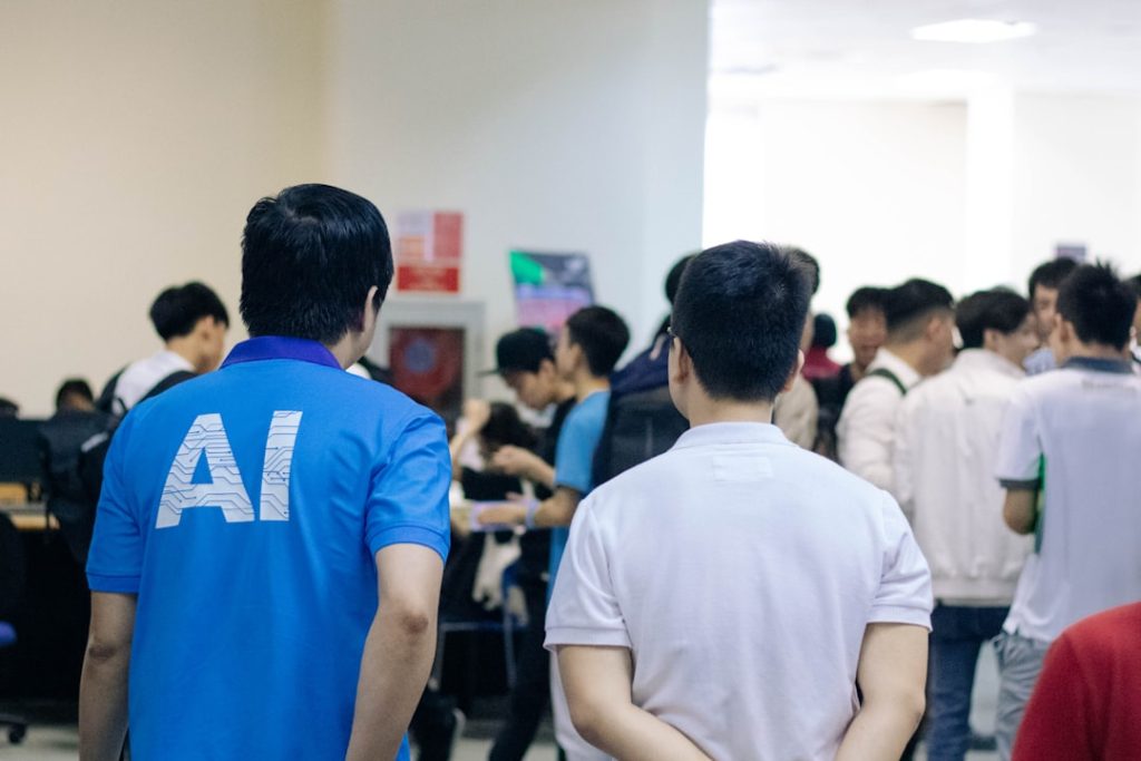 Realbotix、米学区に人型ロボット導入へ AI教育アシスタント機能搭載
