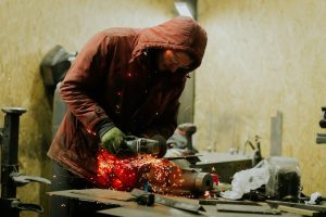 Edward MehrがAIで鍛冶職人の技を再現、ロボット工芸化へ