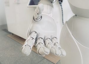 J&Jの手術ロボOttava、遠隔操作で精密外科治療を実現